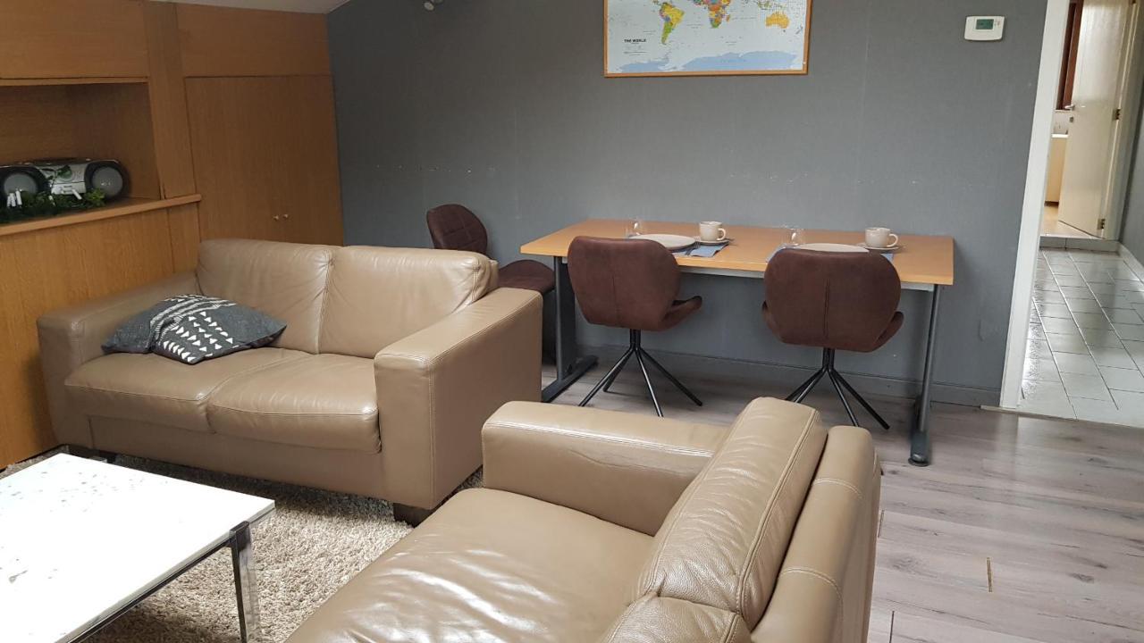 Appartement All In & Zwembad 利奥波德斯布尔格 外观 照片